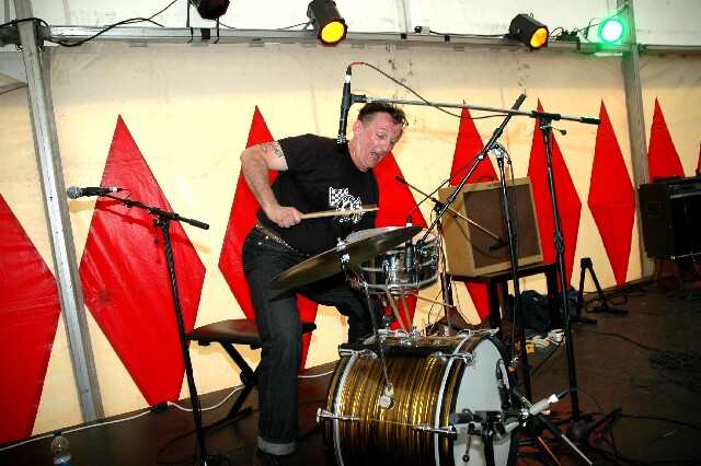 min 2007 05 06 retro rhythm 255